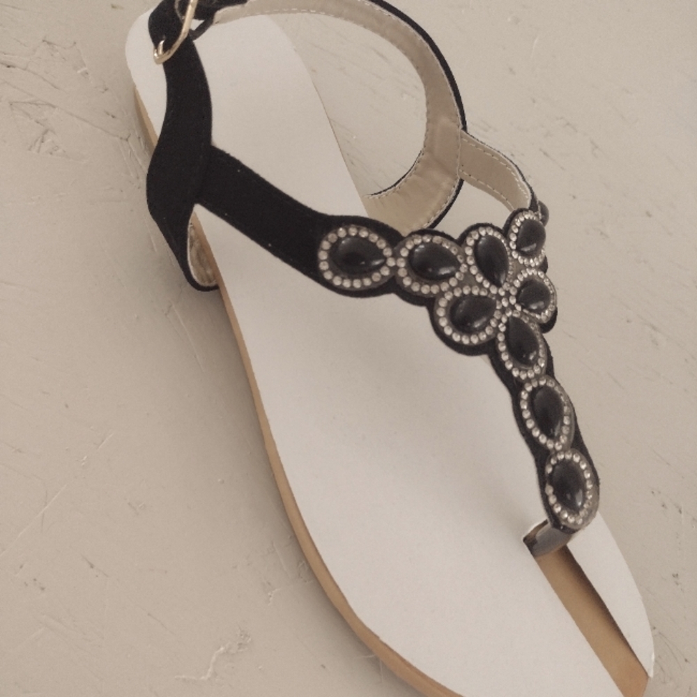 Black Rhinestone oval style Thong sandals